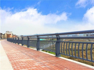 哈尔滨景区护栏美化城市面容好处